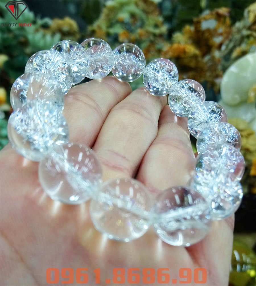 Vòng tay đá phong thủy thạch anh trắng